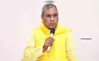 'एसी कमरे में बैठकर राजनीति नहीं होती', अखिलेश यादव पर ओपी राजभर का तीखा हमला