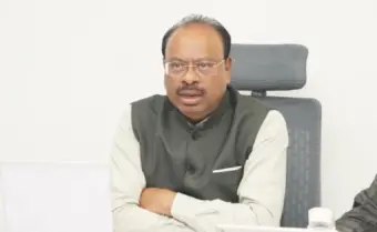 राजकीय अस्तित्व टिकवण्यासाठी विद्यार्थ्यांचा आधार घ्यावा लागण्याइतकी राहुल गांधींची वाईट स्थिती !