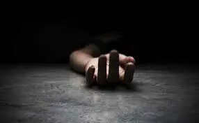 कामोठ्यात घराच्या छताचा स्लॅब कोसळला