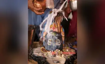 सावन 2026: कब से शुरू हो रहा है पवित्र महीना? जानिए भगवान शिव को प्रसन्न करने के लिए किस तेल और घी का दीपक जलाना है फलदायी