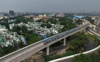 উলটপুরাণ! দুর্গাপুজোয় মেট্রোতে একধাক্কায় অনেকটাই কমল যাত্রী সংখ্যা