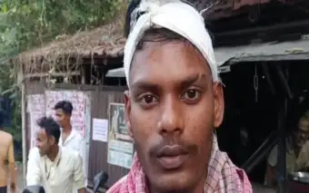 কমেনি তৃণমূলের দাদাগিরি! দুর্গাপ্রতিমার বিসর্জনে বিজেপি কর্মীদের বেধড়ক মার, জখম ৩