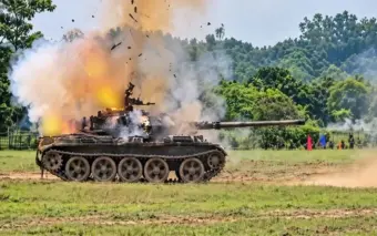 സൈനിക അഭ്യാസത്തിനിടെ ചൈനീസ് ടാങ്കര്‍ പൊട്ടിത്തെറിച്ചു; ബംഗ്ലാദേശില്‍ രണ്ട് സൈനികര്‍ മരിച്ചു