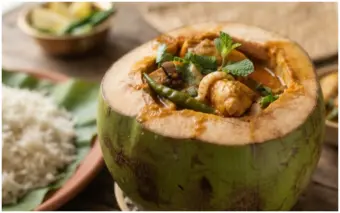 রবিবার দুপুরে স্বাদ বদলাতে গরম ভাতের সঙ্গে রাঁধুন 'ডাব চিকেন', রইল রেসিপি