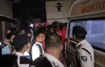 Bihar News - घरामध्ये फटाक्यांचा स्फोट; सलग दोन तास भयानक धमाके