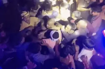 गोंडा में दुर्गा प्रतिमा विसर्जन के दौरान डीजे पर नाचने को लेकर विवाद, 3 नामजद समेत 8-10 अज्ञात पर मुकदमा