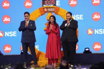 ಜಿಯೋ ಪ್ಲಾಟ್‌ಫಾರ್ಮ್ಸ್ ಬಂಪರ್ ಲಿಸ್ಟಿಂಗ್: ಮೊದಲ ದಿನವೇ ಹೂಡಿಕೆದಾರರ ಸಂಪತ್ತು  ₹2.76 ಲಕ್ಷ ಕೋಟಿ ಹೆಚ್ಚಳ