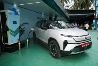 Tata Passenger Electric Mobility Crosses 1,000 Fast-Charging Points Across India | Autocar Professional