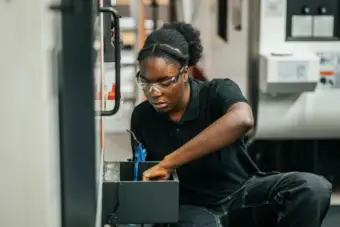 Google's New Initiative Aims to Match 25,000 Veterans With These In-Demand Jobs