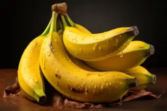 पुरुषों की सेहत के लिए वरदान है केला, जानें खाने के 7 बड़े फायदे