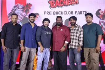 'లీస్ట్ ఎలిజిబుల్ బ్యాచిలర్' ఫ్యామిలీ అంతా కలసి ఎంజాయ్ చేస్తే మంచి ఎంటర్టైనర్. అక్టోబర్ 9న అందరూ ఈటీవీ విన్ లో చూడాలని కోరుకుంటున్నాను:  ప్రీ బ్యాచలర్ పార్టీ ఈవెంట్ లో హర్ష చెముడు
