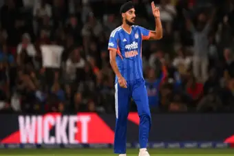 अर्शदीप सिंगचा विक्रम; भुवनेश्वरला टाकले मागे!