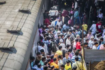 Mumbai Local News: WR to deploy 'pushers' at Andheri, Dadar, Borivali to reduce AC train delays