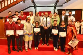 दो विशेषज्ञ रैडियोलॉजिस्ट डाक्टरों का तबादला