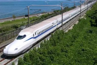Bullet Train: दिल्ली-बनारस हाई स्पीड ट्रेन रूट के बीच विकसित होंगे नए शहर, रोजगार के नए खुलेंगे नए अवसर, रूट जान खिल जाएगा चेहरा