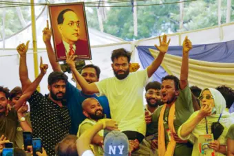 आंदोलन संपले,कॉकरोच जनता पार्टीने म्हटले-तिन्ही मागण्या मान्य:पहिली- प्रधान यांचा राजीनामा, दुसरी- आंदोलकांवरील केस वापसी, तिसरी नुकसान भरपाई