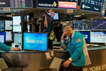 US Bond Market Rout Intensifies With 10-Year Yields Reaching Highest Level Since 2007