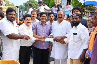 ఖైరతాబాద్‌ మహా గణపతిని దర్శించుకుని పూజలు చేసిన వేదవ్యాస్‌ సినిమా టీమ్‌.