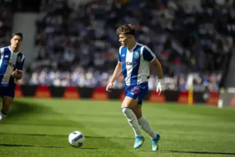 Manchester United, Liverpool, Arsenal and Chelsea track Porto's €60m wonderkid Oskar Pietuszewski