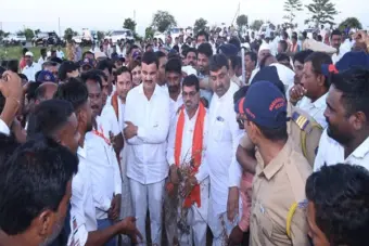 माहेरवरुन पैसे आणण्यासाठी विवाहितेचा छळ