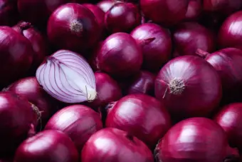 Double: Early spike in onion prices raises Puja-Diwali worry in Calcutta