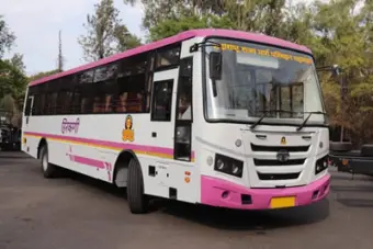 एसटी प्रवाशांसाठी खूशखबर: एनसीएमसी कार्ड रिचार्ज आता थेट बसमध्येच वाहकांकडून शक्य