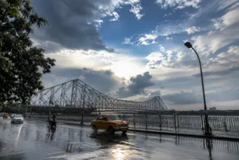 দক্ষিণবঙ্গে কমল বৃষ্টির দাপট, মেঘ-রোদের খেলায় স্বস্তি! উত্তরবঙ্গে আগামী সপ্তাহে ফের ভারী বর্ষণের ইঙ্গিত