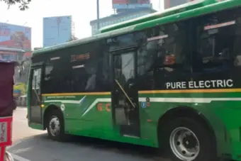 Green Bus Hits Vehicle in Guwahati, Driver Flees Leaving Passengers Behind