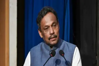 तावड़े ने भाजपा की चुनावी तैयारियों का लिया जायजा, सहयोगी निषाद पार्टी प्रमुख के घर भी पहुंचे