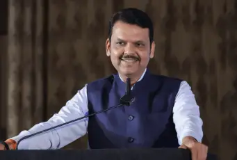 Maharashtra Govt Announces INR 5,000 Aid, Water and Fodder Support for Drought-Hit Farmers Ahead of Diwali