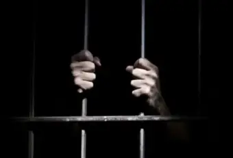 दिल्ली पुलिस ने कीचड़ उछलने को लेकर हुई हत्या के सिलसिले में पांच नाबालिगों को हिरासत में लिया