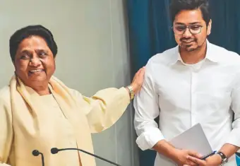 मायावती को आकाश आनंद की वापसी पर देनी पड़ी सफाई! मतभेदों के लिए अशोक सिद्धार्थ पर फोड़ा ठीकरा