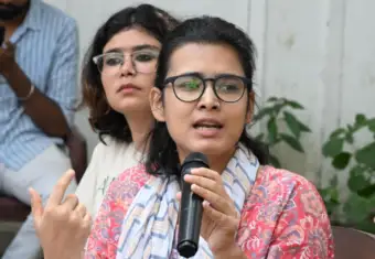 नेहा बोरा का दो टूक बयान, बोलीं-'पीस बॉन्ड साइन नहीं करूंगी.', हाई कोर्ट से झटका लगने के बाद बताया आगे का प्लान