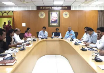 ಮೈಸೂರು: ಜಿಲ್ಲಾ ಉಸ್ತುವಾರಿ ಕಾರ್ಯದರ್ಶಿಯವರ ಅಧ್ಯಕ್ಷತೆಯಲ್ಲಿ ಬರ ನಿರ್ವಹಣಾ ಸಭೆ