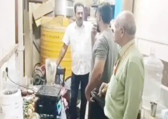 ಮೈಸೂರಿನಲ್ಲಿ ಹೋಟೇಲ್‌ಗಳ ಮೇಲೆ ಆಹಾರ ಸುರಕ್ಷತಾ ಅಧಿಕಾರಿಗಳ ಕಾರ್ಯಾಚರಣೆ!