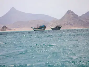 Small boat approaches, opens fire on LNG tanker off Yemen’s coast, says UK maritime agency