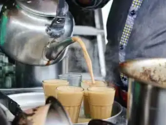 Mumbai Railway Updates: Central Railway Bans Tea, Coffee and Cooked Food at Grocery Kiosks