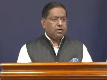 3,000 Stranded Umrah Pilgrims Return to India from Saudi Arabia, MEA Actively Facilitating Remaining Returns