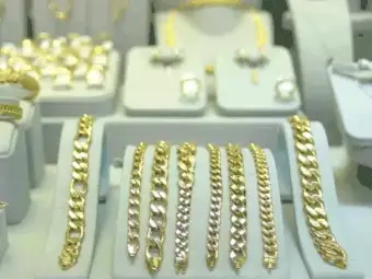 सोना-चांदी खरीदने वालों के लिए जरूरी खबर, आज फिर बढ़े दाम; गोल्ड ₹1.49 लाख, सिल्वर ₹2.22 लाख - Sanjeevni Today