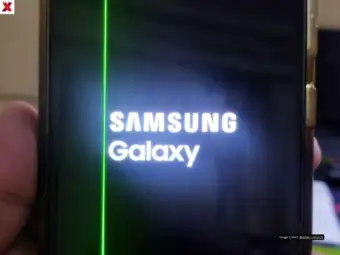 Samsung Galaxy S23 Ultra User Reports Green Line Without Physical Damage, Slams Company Over Delayed Response