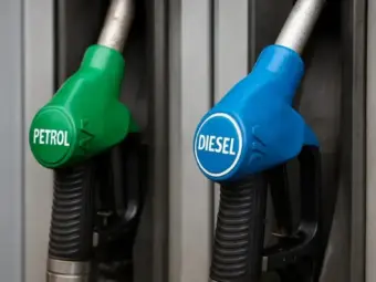 Petrol-Diesel Prices: सुबह-सुबह प्रमुख शहरों में इतनी तय कर दी गई हैं कीमतें