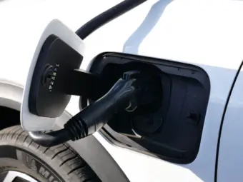 O que verificar num carro elétrico usado antes de comprar?