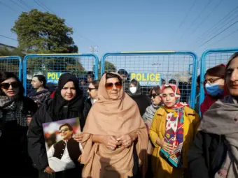 “Immediately disclose her whereabouts”: Former Pak PM Imran Khan’s sister detained by authorities