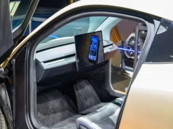 No Steering Wheel, No Pedals! Tesla's Driverless Cybercab Is Ready to Enter the Robotaxi Era