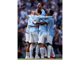 Manchester City begin Premier League campaign with 2-1 comeback victory against Bournemouth