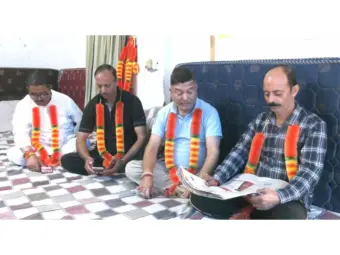 Primary teachers' chain hunger strike enters 46th day in Shimla, seek restoration of earlier cluster system