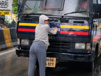 Who is Rhiya Ahir? 27-Year-Old Woman Who Stopped Mumbai Police Van To Free Detained Protesters