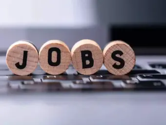 IBPS क्लर्क 2026: ग्राहक सेवा सहयोगियों की भर्ती के लिए अंतिम तिथि आज