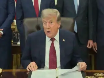 Trump shelves plans for wider Iran strikes after advisers' warning over dwindling air defence munitions: Report