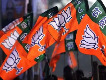 BJP leader arrested over rape allegation involving lure of 'Annapurna Awas' housing benefit                                                                                    অন্নপূর্ণা-আবাসের সুবিধার টোপ দিয়ে ধর্ষণের অভিযোগ, বিজেপি নেতা গ্রেপ্তার